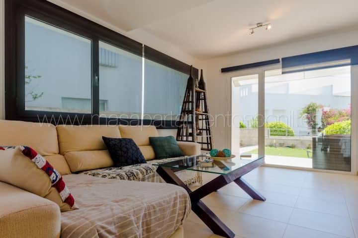 Casa Adosada Con Piscina, 5 Minutos A Pie De Playa - El Palmar de Vejer