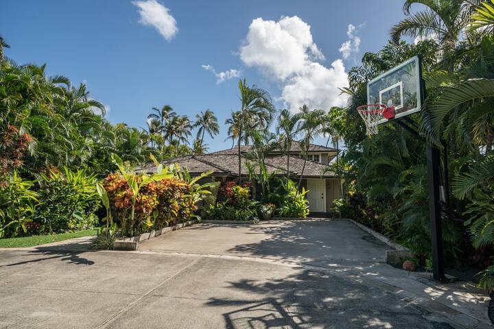 Experience Oceanfront Paradise on O’ahu gallery image 2