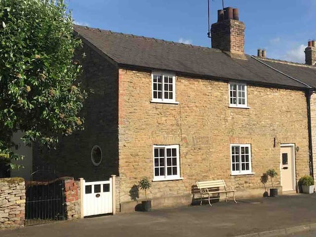 Airbnb North Cave Vacation Rentals Places To Stay England
