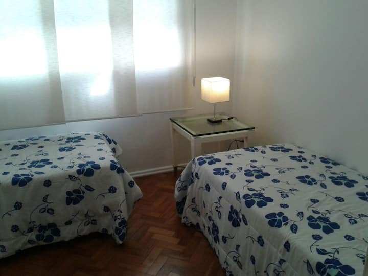 ห้องนอนแรก