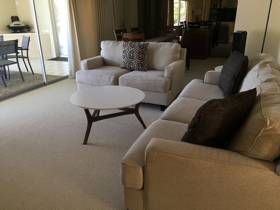 Living room opening up to the lanai