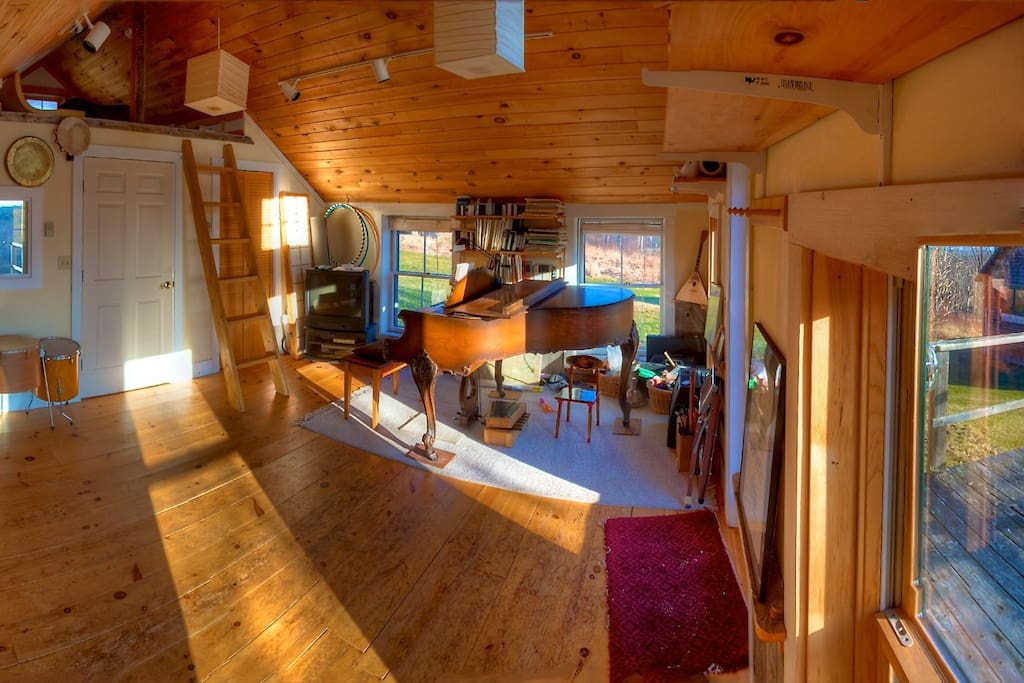 Coastal Maine Cottage Houses for Rent in Surry, Maine, United States