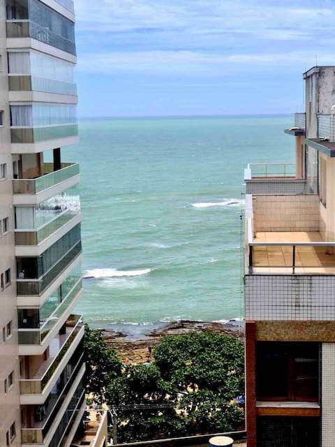 Popular Airbnb listing: Family apartment in the Center, with 2 parking spaces and Wi-Fi. in Guarapari