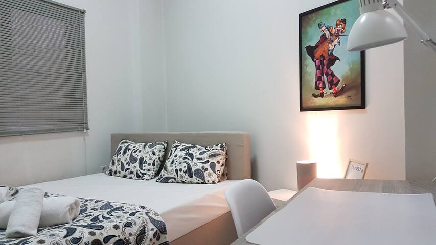 Palette Apartment (Bamboo) – Athens Center gallery image 2