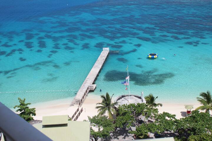 Million Dollar View at ‘Sunsets’