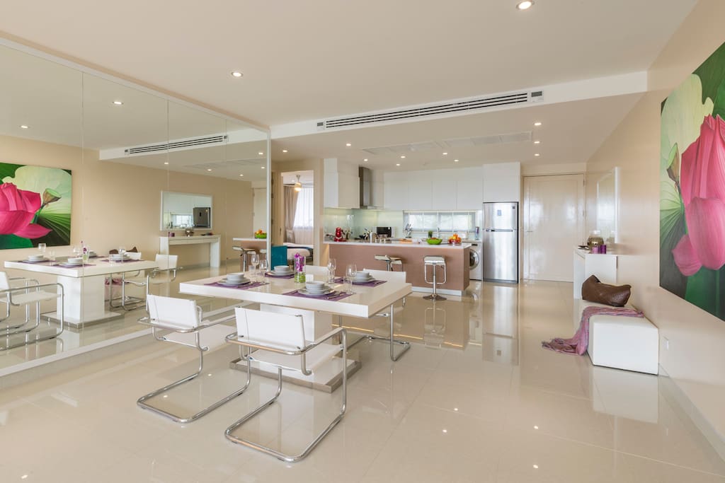 Dining open Kitchen
