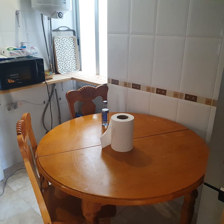 Apartamento Cerca De La Playa A 50 Metros,  En Pleno Centro De Restaurantes Y Supermercados  Etc - Sagunto