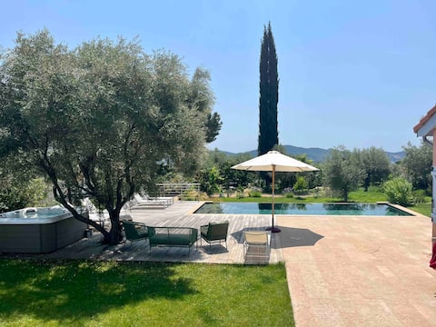 Villa MASA Jacuzzi, hill view and sea view