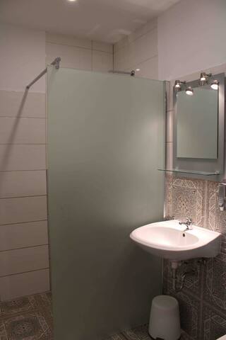 Connected Apartment for up to 14 people Kreuzberg gallery image 3