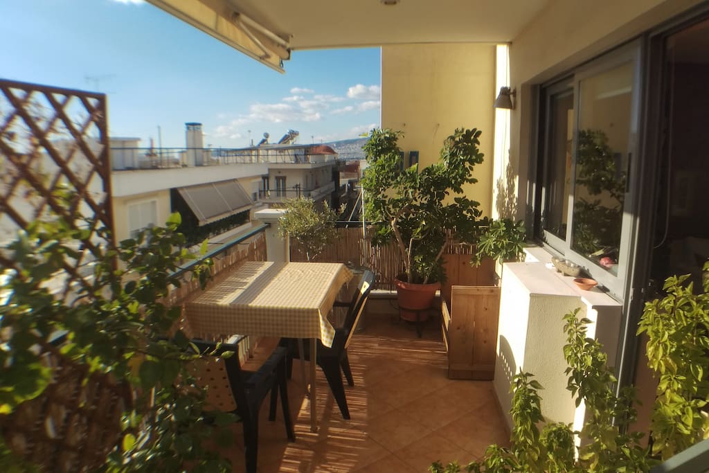 Balcony: Huge balcony which is separated from the spacious living room by sliding doors.