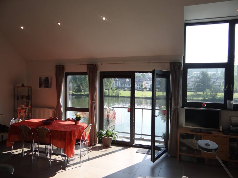 Salle à manger.