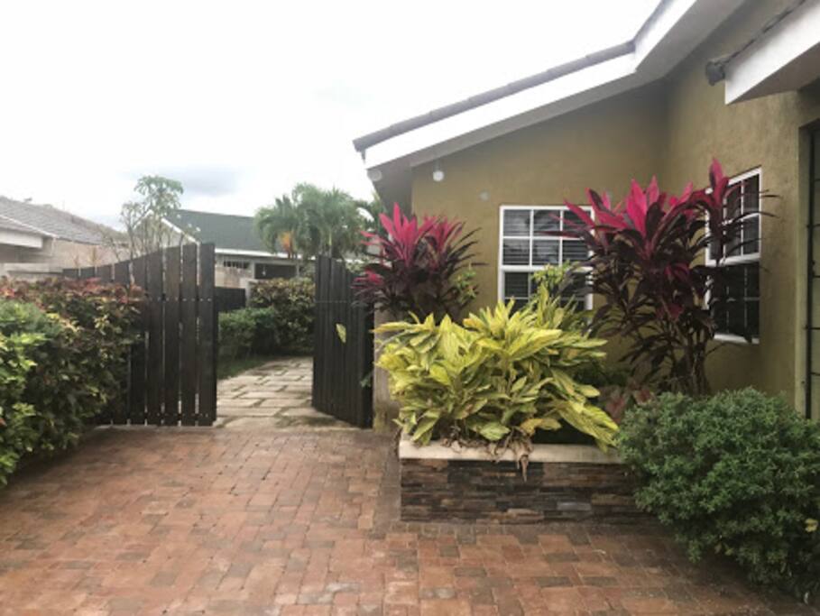 Driveway with additional parking