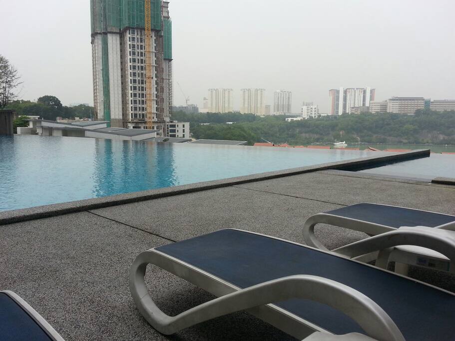 Drop off pools designs