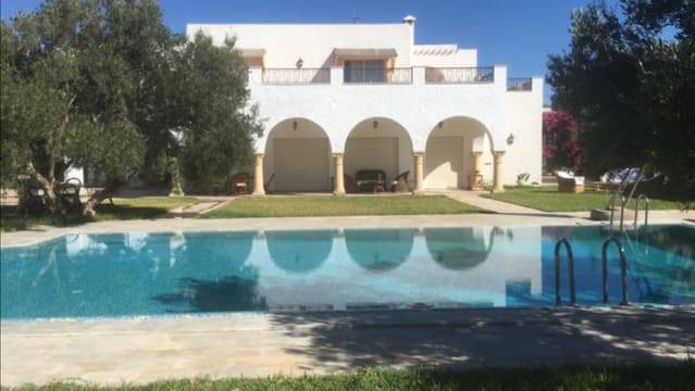 Airbnb Avenue De La Paix Vacation Rentals Places To Stay