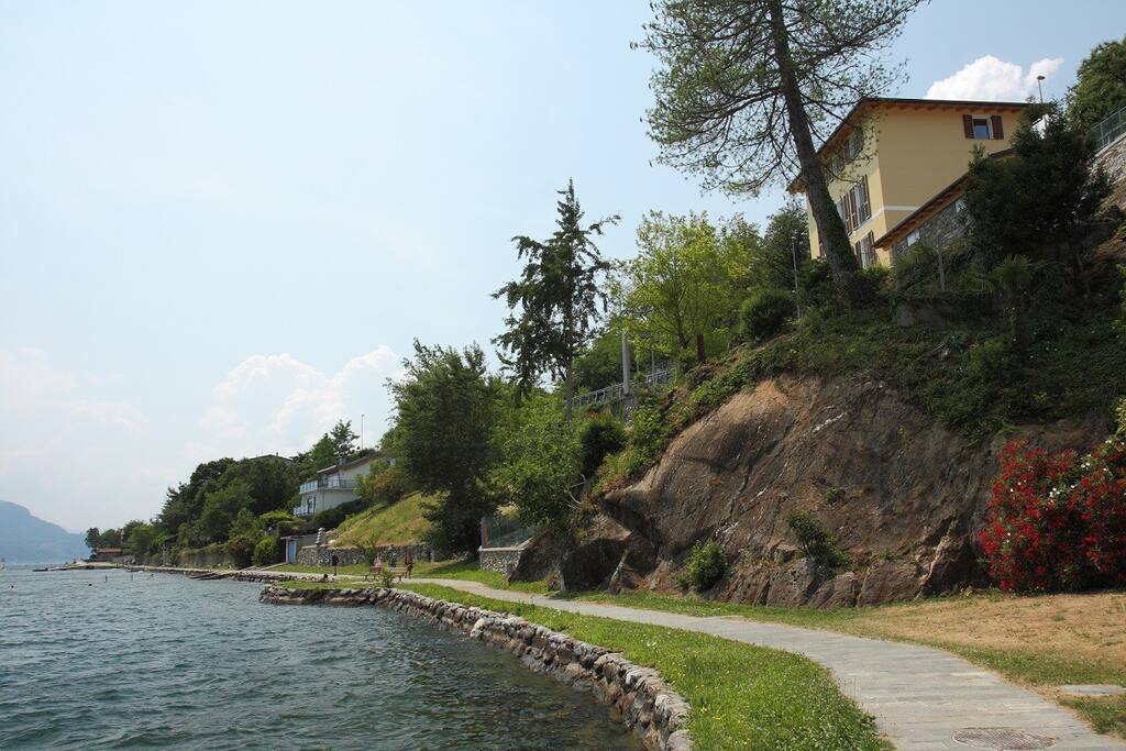 Villa + lake path