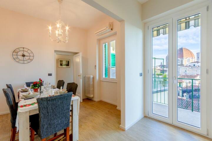 Paola’s home – terrace with view of Florence gallery image 5