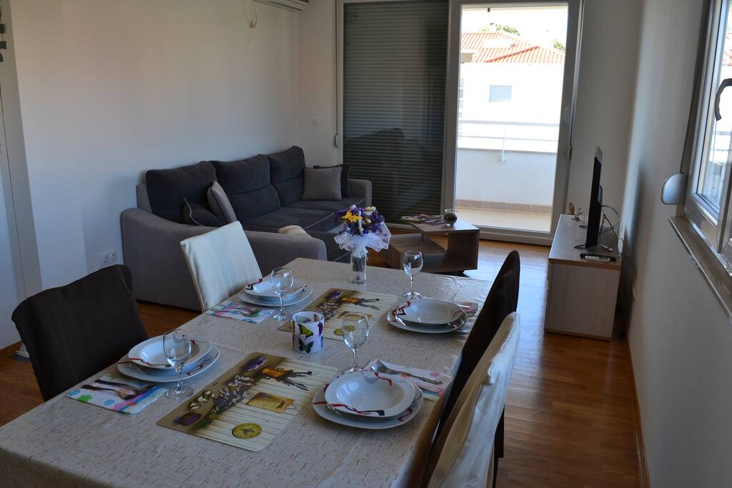 Dining room+ living room
