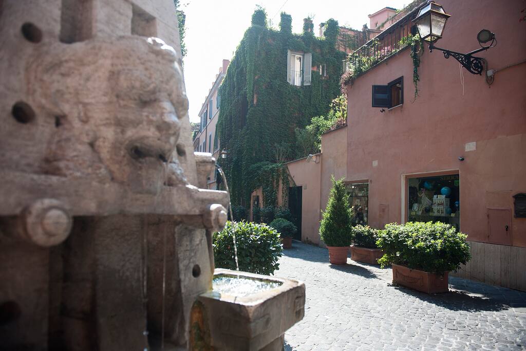 la via degli artisti