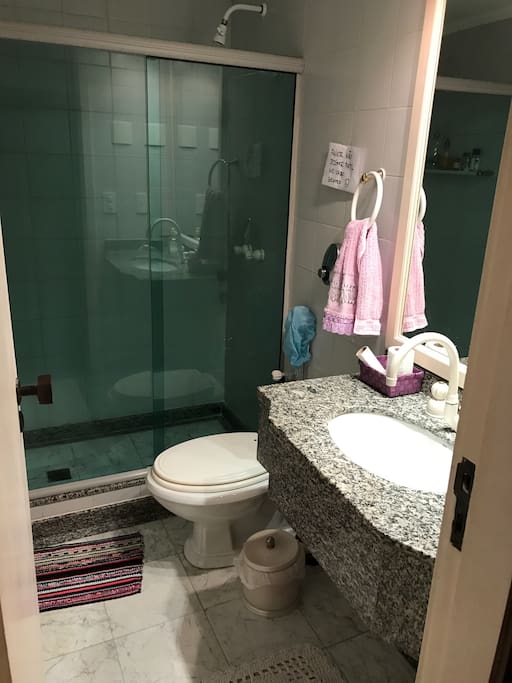 Banheiro privado, água quente
