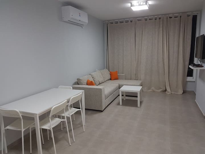 Comfortable 2 Rooms Near The Sea. Flexible Price - Izrael