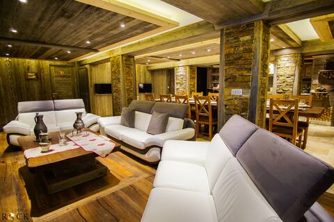 Golden Rock * **** Jacuzzi - 16P