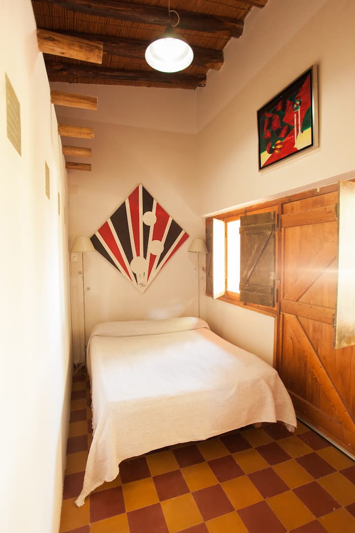 საძინებელი 1