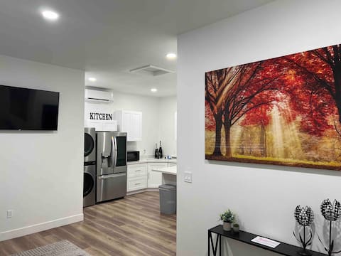 Private modern guest house