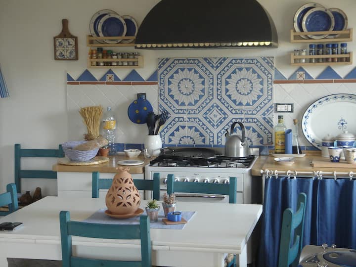 Landhaus mit Meerblick !!! Häuser zur Miete in Olbia, Sardinien