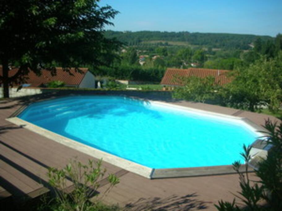 le coin piscine et le joli point de vue