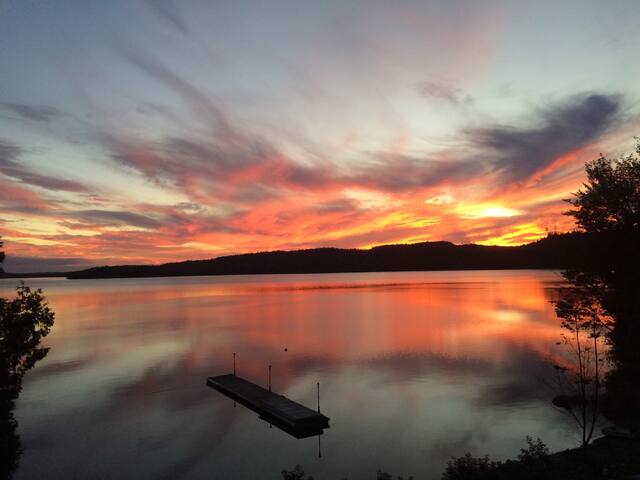 Lakeside Retreat 3bdr Private House gallery image 5