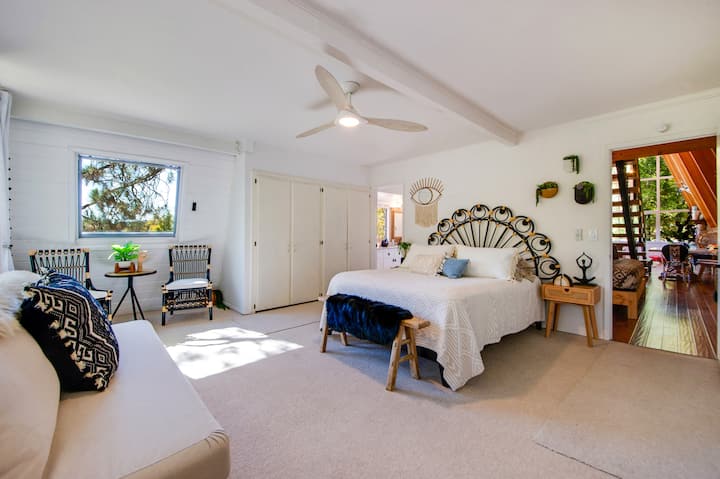 Ana 1. Kat Queen Yatak Odası