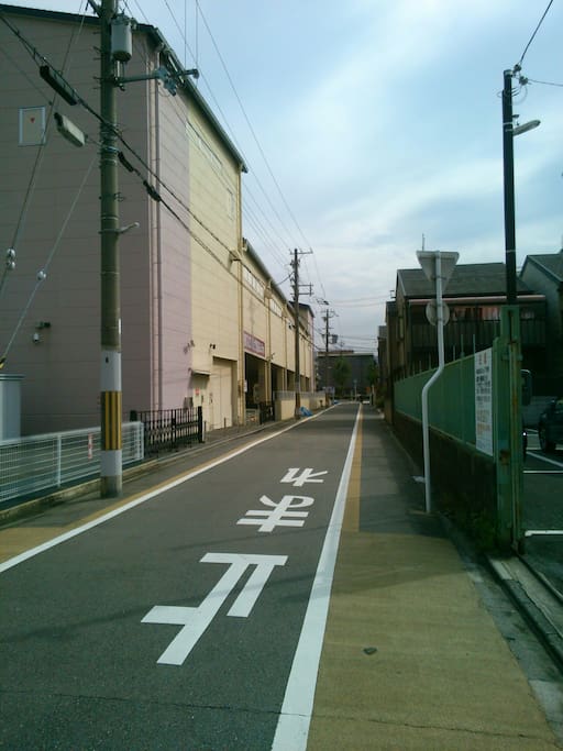 九条駅から徒歩3分!
3 mins from Kujo st.