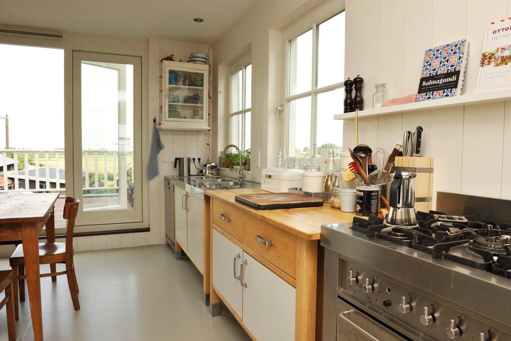 Modern well equiped kitchen