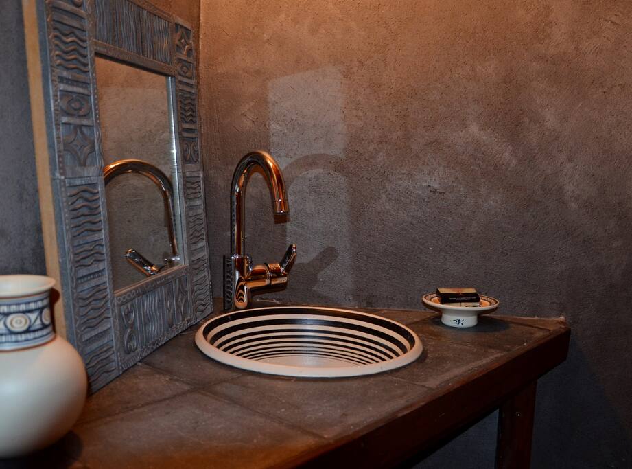 Rooms' bathroom