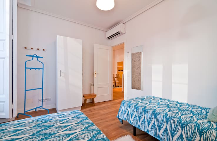 Madrid Classy flat I, 6 peop, 80 sqm, 2 BR, 2 BTHR