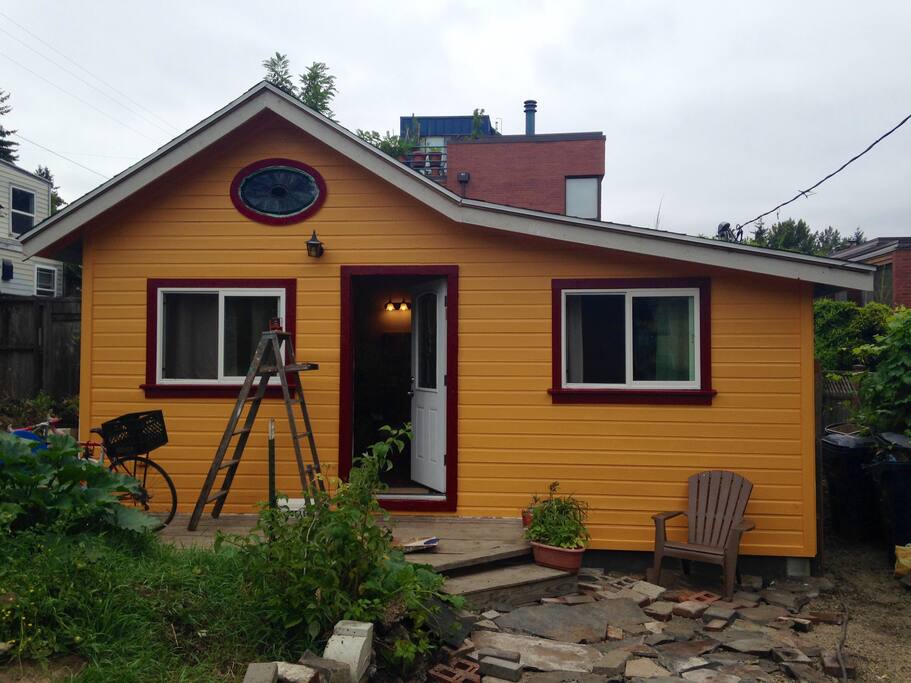entrance to the sunflower cottage ~