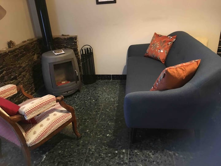Jolie Maison Catalane Chaleureuse Et Confortable - Llançà