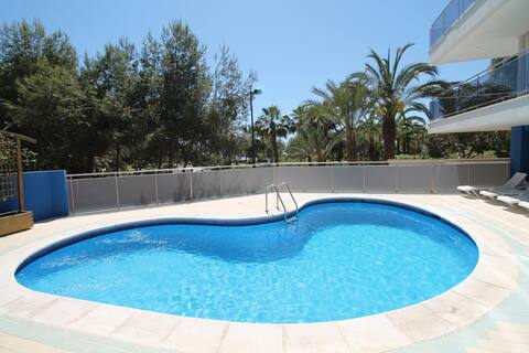 LUXURY DOUBLE with PRIVATE BATHROOM - MARINA