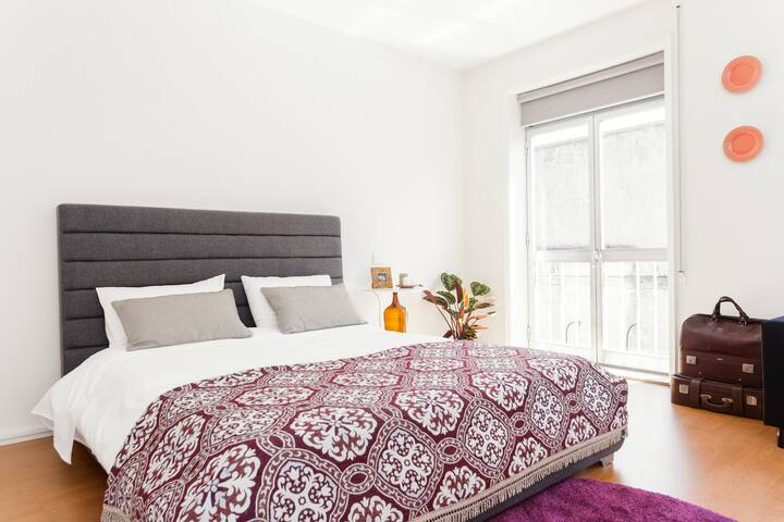 FH – Prédio de 6 Apartamentos no Centro do Porto gallery image 3