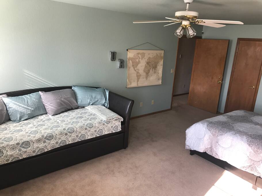Master bedroom opposite view