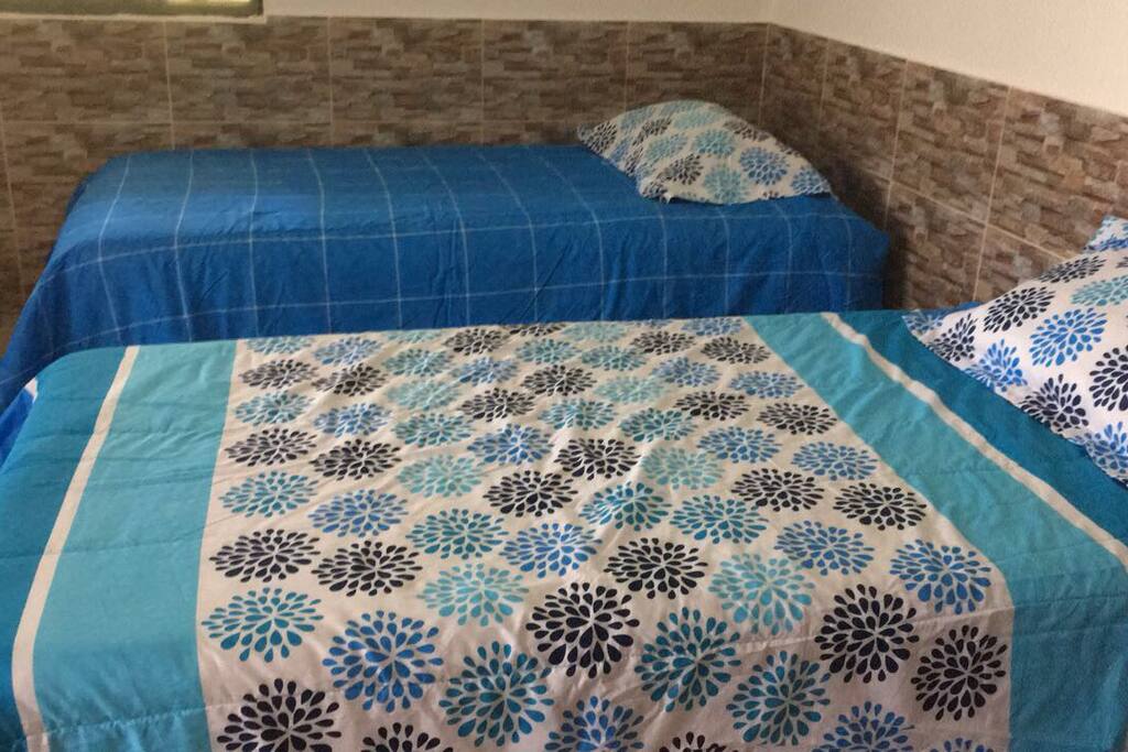 Habitaciones cómodas con varias acomodaciones hasta para 20 personas.