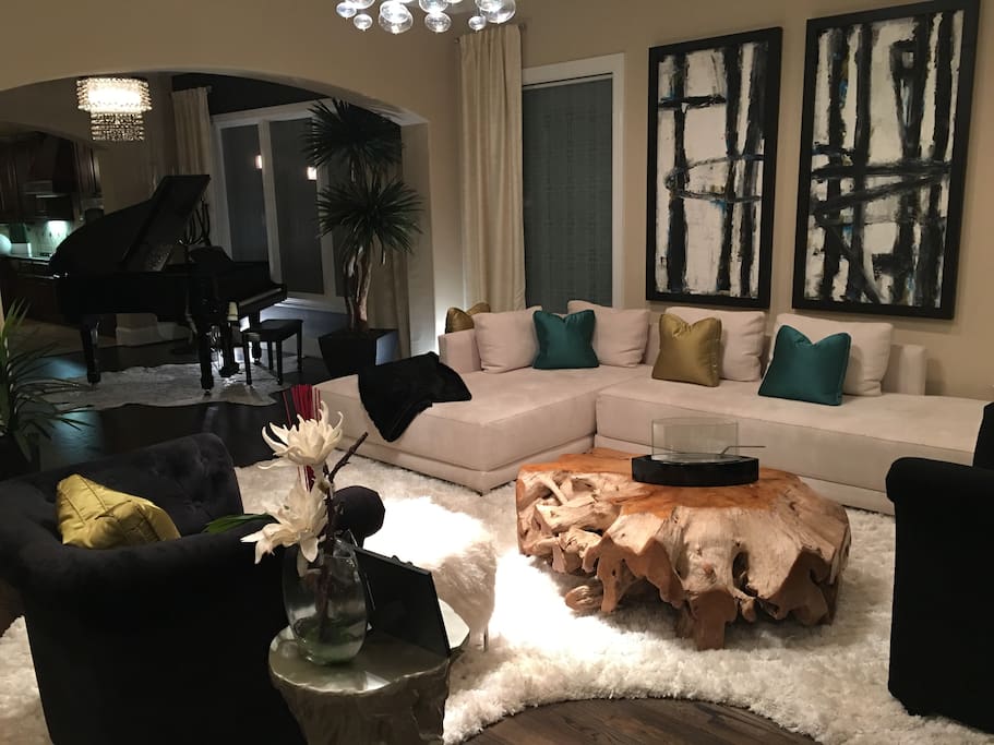 Enjoy family or friends in this gorgeous living room.