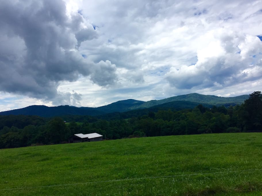 A snapshot of a fraction of the 360 mountain view.
