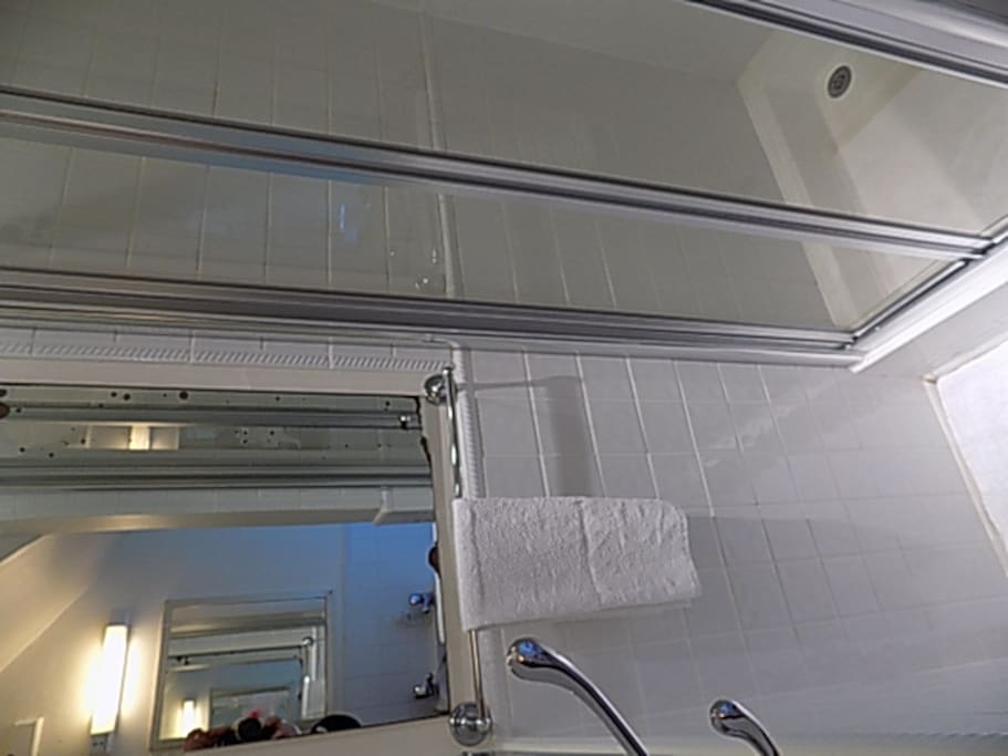 guests shower