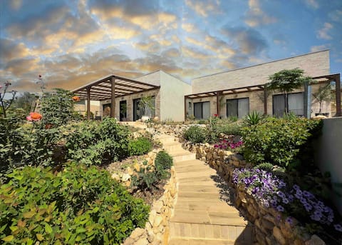 Mount Meron View Home