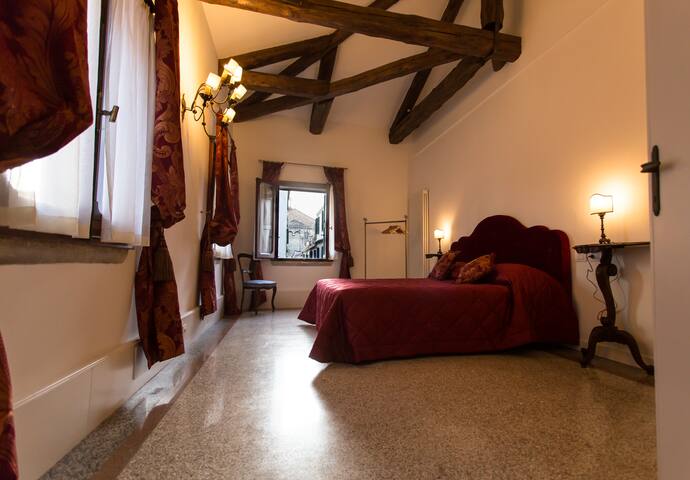 Ca’ Nal – SANDOLO – S.Mark – Rialto gallery image 4