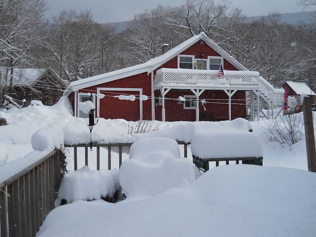 Airbnb Mount Tabor Vacation Rentals Places To Stay