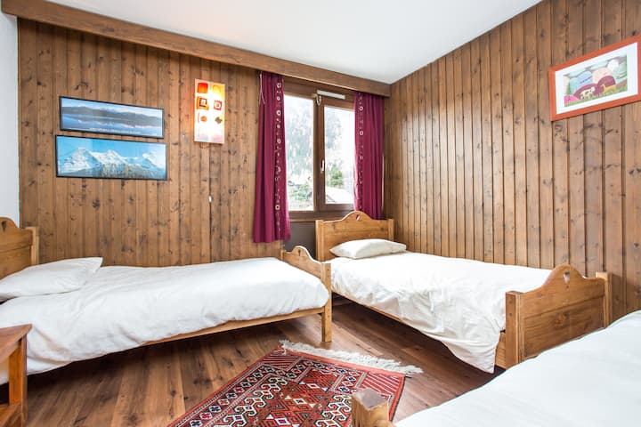 חדר שינה שני, שלוש מיטות יחיד