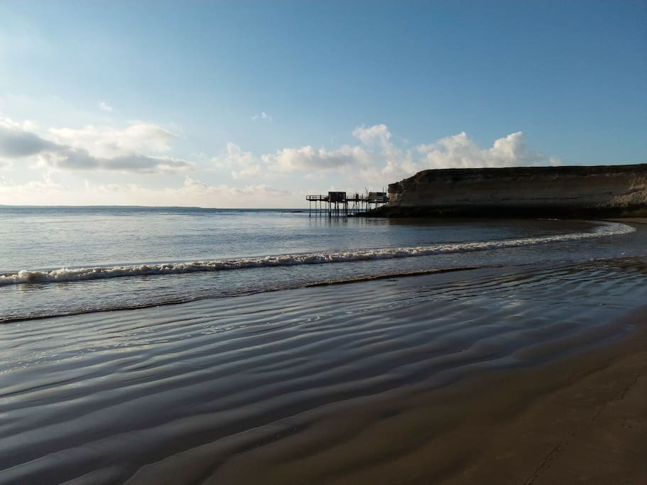 Plage des vergnes,à 1,4km de la maison.