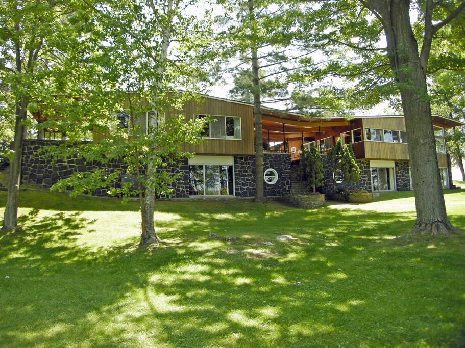 North Side of this 6 bedroom, 6 bath Private Getaway designed by Canada's most prominent, mid-century modernist architect, John Schreiber.